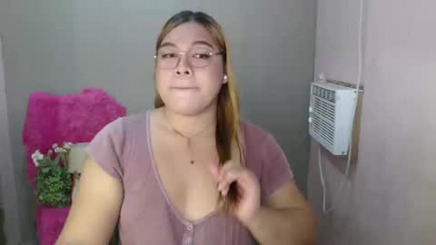 Snapshot of iana_whorexxx chatting on 01.07.25 iana online show from 01.07.25