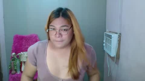 Snapshot of iana_whorexxx chatting on 01.12.25 iana online show from 01.12.25