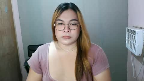 Snapshot of iana_whorexxx chatting on 02.19.25 iana online show from 02.19.25