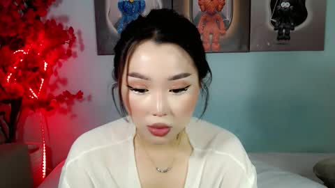 Snapshot of ichiben chatting on 09.23.25 ichiben online show from 09.23.25