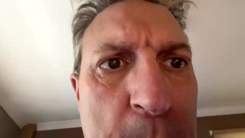 Snapshot of icums4u chatting on 10.11.25 icums4u online show from 10.11.25