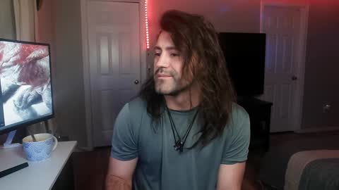 Snapshot of icy_ivy chatting on 01.20.25 Ivan online show from 01.20.25