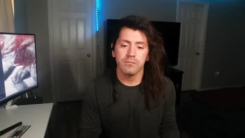 Snapshot of icy_ivy chatting on 01.27.25 Ivan online show from 01.27.25