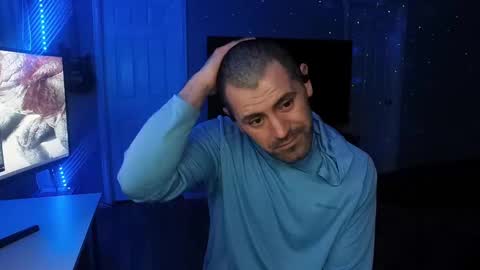 Snapshot of icy_ivy chatting on 02.21.25 Ivan online show from 02.21.25