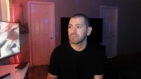 Snapshot of icy_ivy chatting on 02.21.25 Ivan online show from 02.21.25