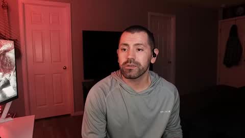 Snapshot of icy_ivy chatting on 02.26.25 Ivan online show from 02.26.25