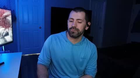 Snapshot of icy_ivy chatting on 03.01.25 Ivan online show from 03.01.25