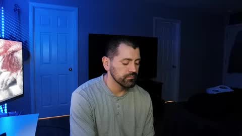 Snapshot of icy_ivy chatting on 03.04.25 Ivan online show from 03.04.25