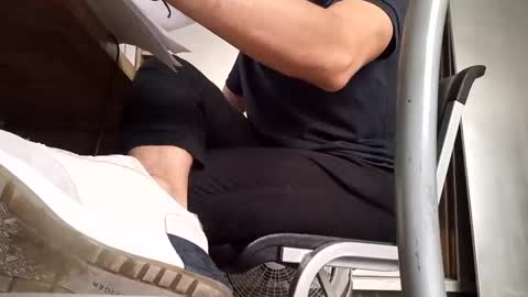 Snapshot of idris_izan chatting on 10.29.25 idris izan online show from 10.29.25