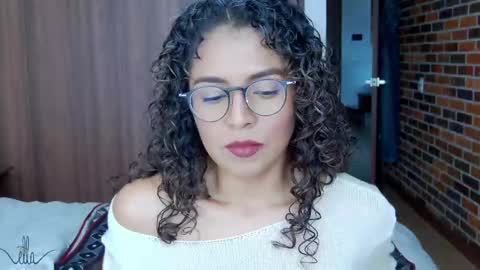 Snapshot of illaroom chatting on 12.02.24 Kloe online show from 12.02.24