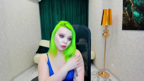 Snapshot of im__youre_sunshine chatting on 02.09.25 Roxy online show from 02.09.25