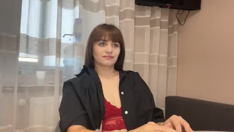 Alisa online show from 10.13.25