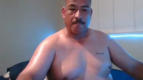 Snapshot of imbackmandosuknw chatting on 09.15.25 imbackmandosuknw online show from 09.15.25