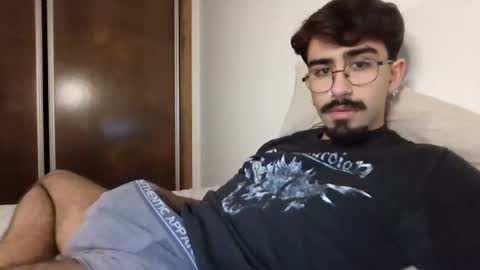 Snapshot of incubusszz chatting on 12.29.24 incubus online show from 12.29.24