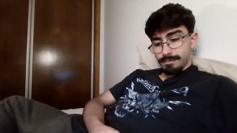 Snapshot of incubusszz chatting on 12.31.24 incubus online show from 12.31.24