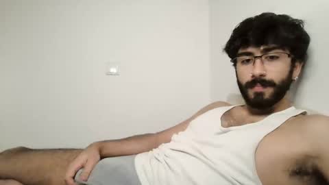 Snapshot of incubusszz chatting on 10.03.25 incubus online show from 10.03.25