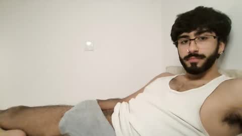 Snapshot of incubusszz chatting on 10.04.25 incubus online show from 10.04.25