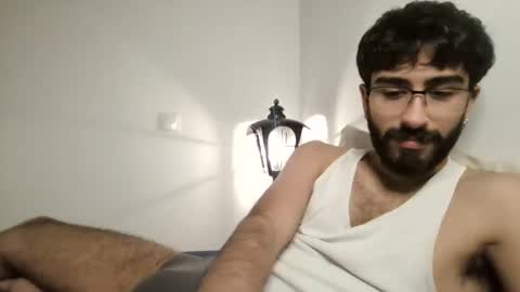 Snapshot of incubusszz chatting on 11.12.25 incubus online show from 11.12.25