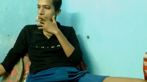 Snapshot of indian_bengali_boy chatting on 09.20.25 Suman Leo online show from 09.20.25
