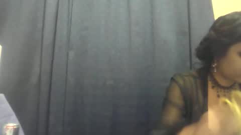 Snapshot of indiancutiexo chatting on 09.29.25 indiancutiexo online show from 09.29.25