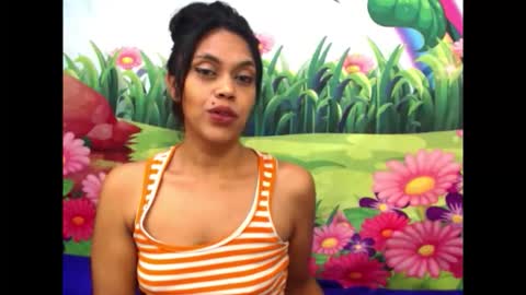 Lia online show from 10.14.25