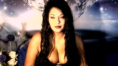 Snapshot of indiandiamond200 chatting on 09.26.25 Lucy online show from 09.26.25