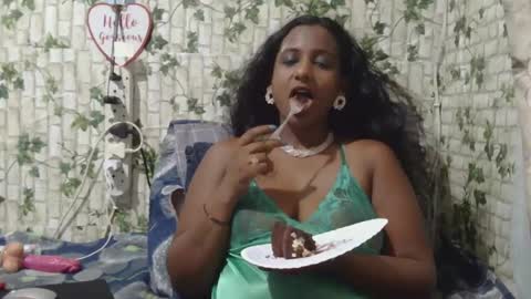 Snapshot of indiantina01 chatting on 02.10.25 tina online show from 02.10.25