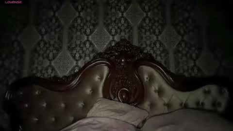 Snapshot of indikaflower chatting on 02.28.25 Indika Flower online show from 02.28.25