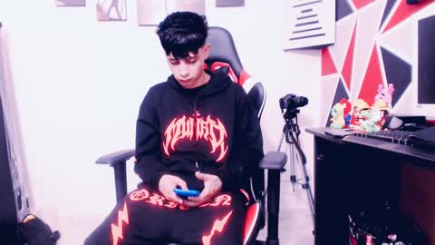 Snapshot of indomitablebeast chatting on 03.08.25 matias online show from 03.08.25