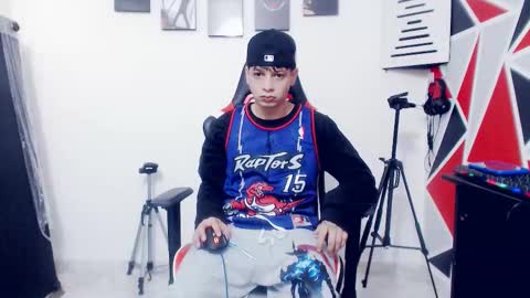 Snapshot of indomitablebeast chatting on 11.14.25 matias online show from 11.14.25