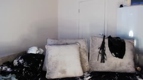 Snapshot of infinity_of_love chatting on 02.22.25 Jeremy online show from 02.22.25