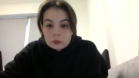 Snapshot of ingawell chatting on 10.31.25 Inga online show from 10.31.25