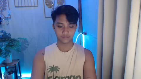 Snapshot of innocent_neil143 chatting on 12.15.24 Neil online show from 12.15.24