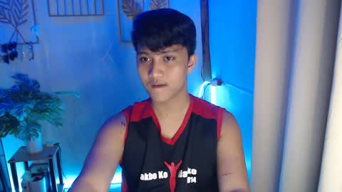 Snapshot of innocent_neil143 chatting on 12.16.24 Neil online show from 12.16.24