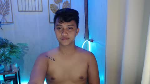 Snapshot of innocent_neil143 chatting on 01.19.25 Neil online show from 01.19.25