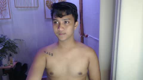 Snapshot of innocent_neil143 chatting on 01.28.25 Neil online show from 01.28.25