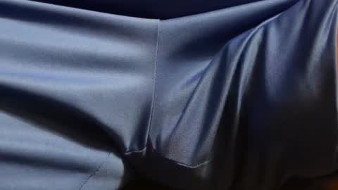 Snapshot of intressiert chatting on 09.27.25 intressiert online show from 09.27.25