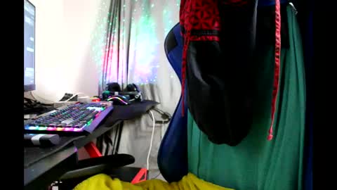 Snapshot of ipipo42o chatting on 01.08.25 DrownMentally online show from 01.08.25