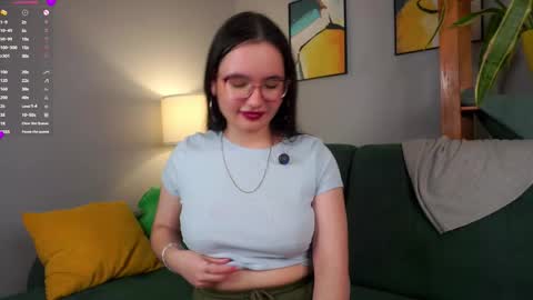 Snapshot of iralascola chatting on 09.26.25 Mia online show from 09.26.25