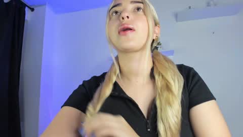 Snapshot of iris3019 chatting on 02.08.25 iris online show from 02.08.25