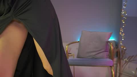 Snapshot of iris_vega chatting on 10.25.25 Iris online show from 10.25.25