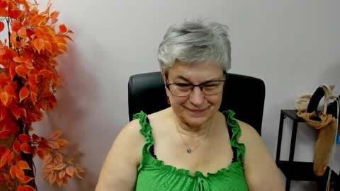 I R I S online show from 10.17.25
