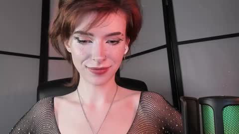 Snapshot of irisice chatting on 01.14.25 Miss Iris Fansly Miss Iris new inst.  online show from 01.14.25