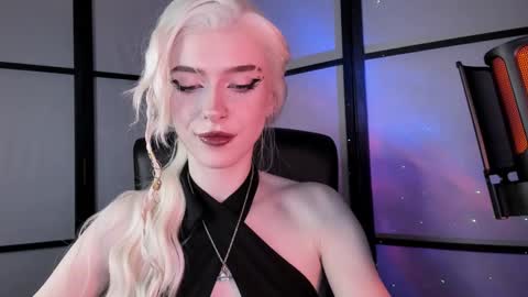 Snapshot of irisice chatting on 01.26.25 Miss Iris Fansly Miss Iris new inst.  online show from 01.26.25