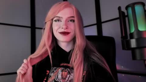 Snapshot of irisice chatting on 02.21.25 Miss Iris Fansly Miss Iris new inst.  online show from 02.21.25