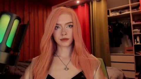 Snapshot of irisice chatting on 03.05.25 Miss Iris Fansly Miss Iris new inst.  online show from 03.05.25