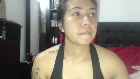 Snapshot of isa_mey chatting on 01.16.25 Isa online show from 01.16.25