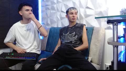 Snapshot of isaac_tan chatting on 09.22.25 Isaac tan online show from 09.22.25