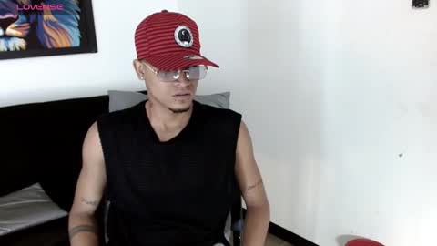 Snapshot of isaacas chatting on 11.17.25 Isaacas online show from 11.17.25