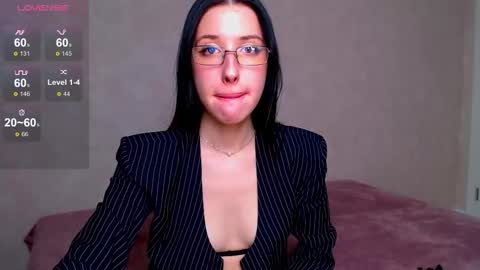 Bella online show from 09.27.25